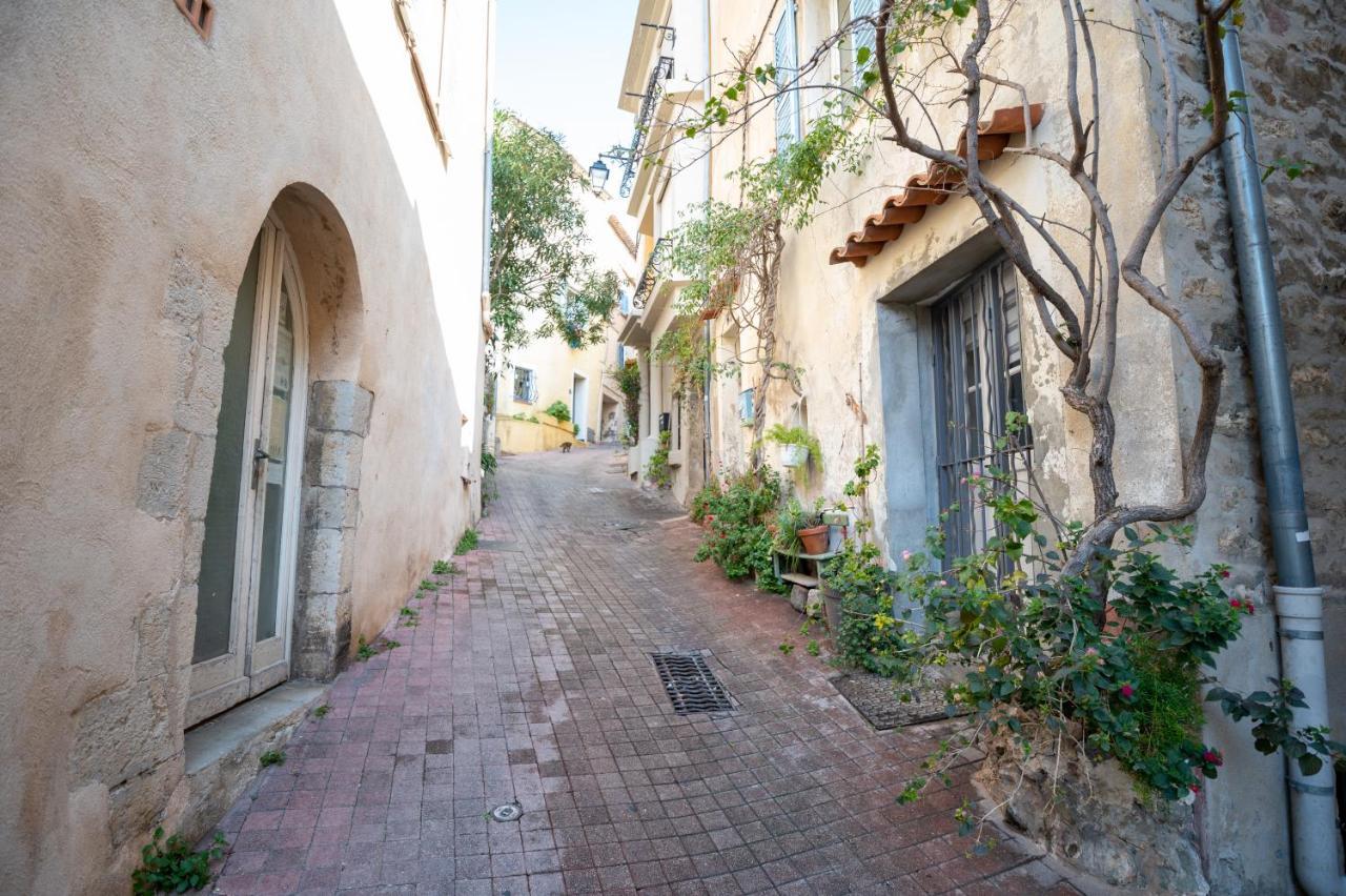 Le Charme du médiéval dans un appartement cosy Hyères Exterior foto